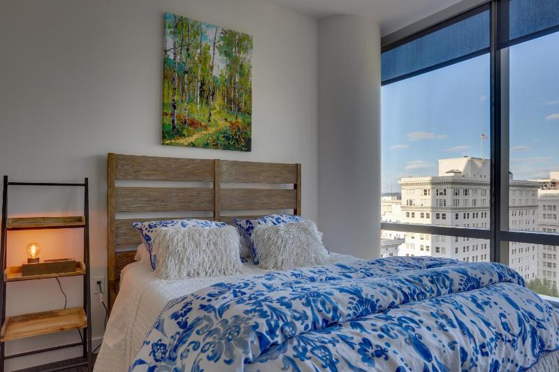 One Bedroom Apartment image 2
