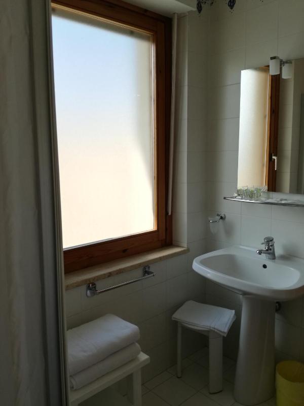 One-Bedroom Apartment - Penthouse  image 4