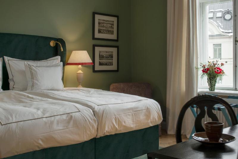 Superior Double Room image 2