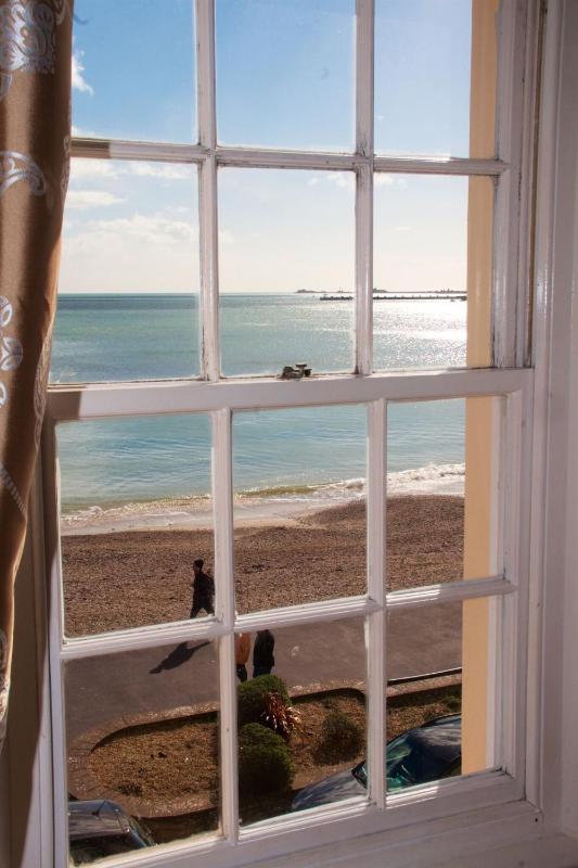 King Room with Sea View image 3