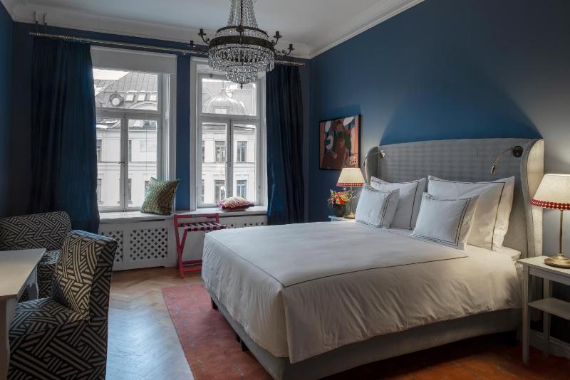 Deluxe Double Room image 3