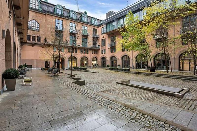 Studio Apartment image 2