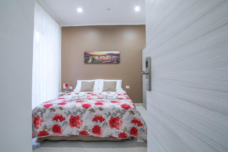 Double Room with Private Bathroom image 4