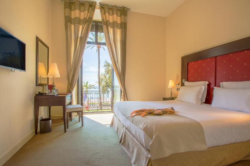 Superior Room with Sea View image 3