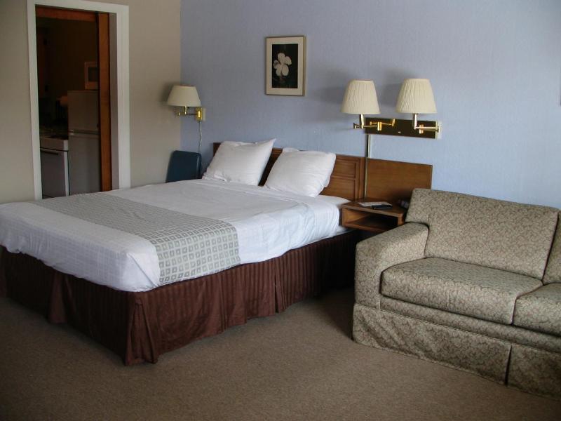 Superior Queen Room image 4