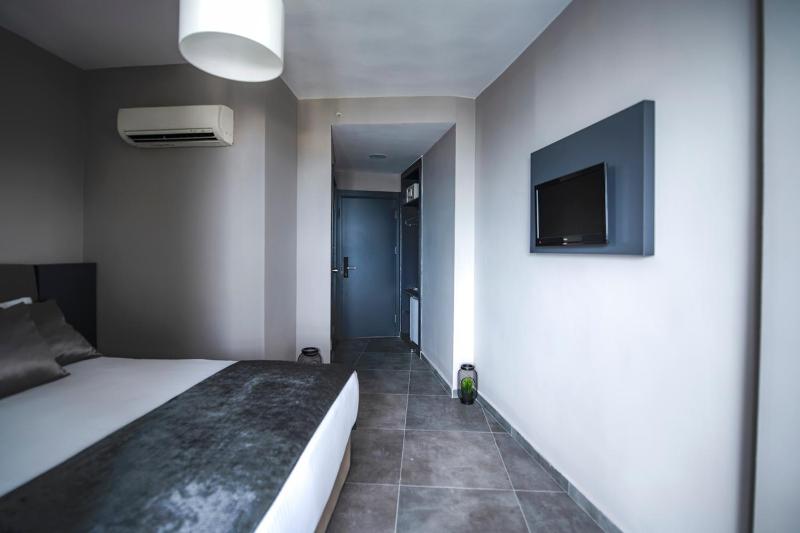 Double Room with Panoramic View image 4
