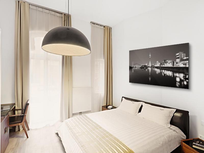 THE RED - Living Suites by the Rhine - image 23