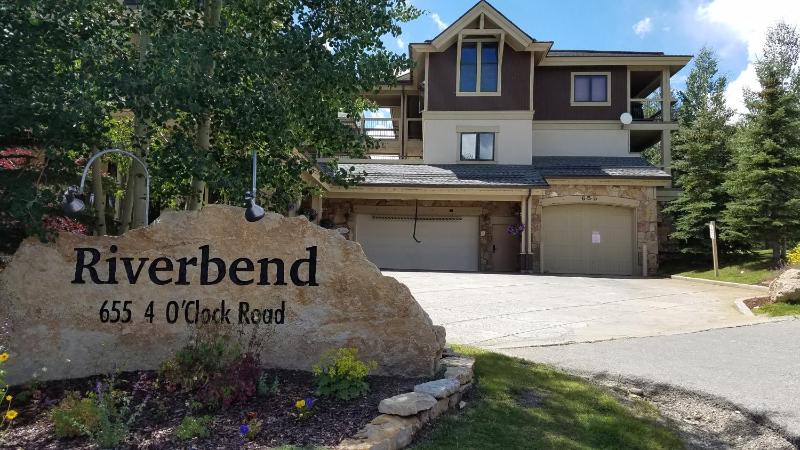 Riverbend Sawmill Run Condo: Ski In/Out Retreat - image 12