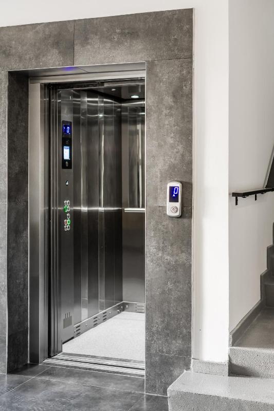 G Suites Luxury Rentals - image 2