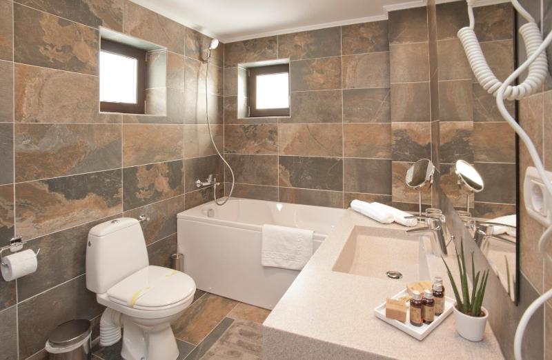 Junior Suite with Balcony image 1