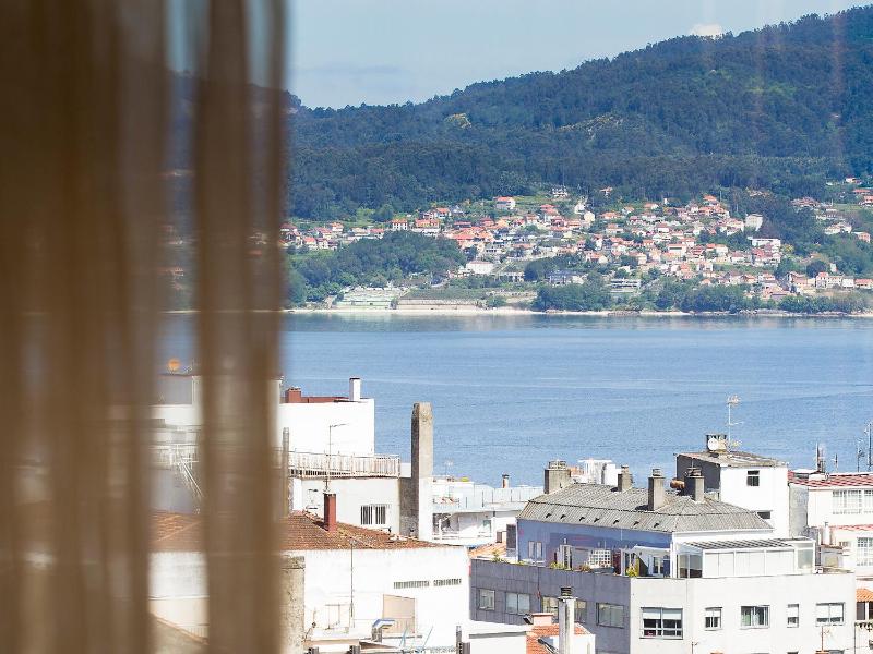 Twin Room with Sea View image 2