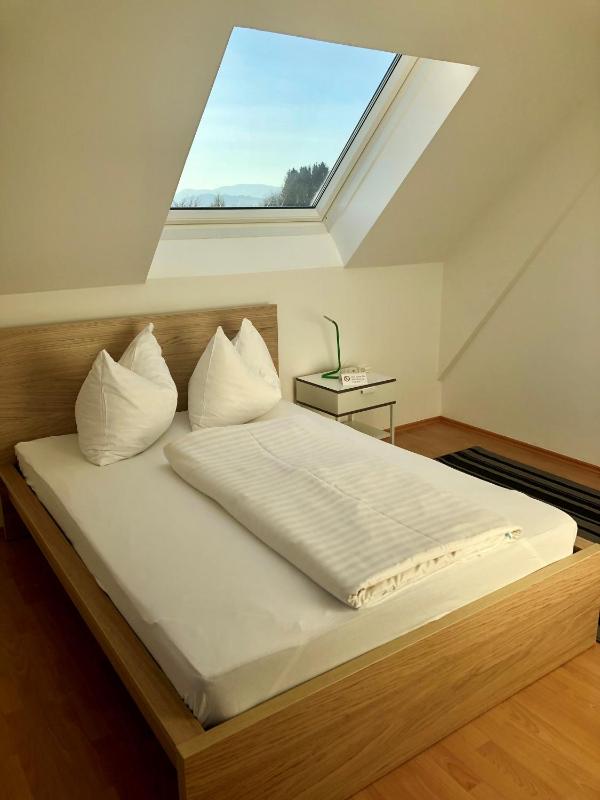 Apartment image 4