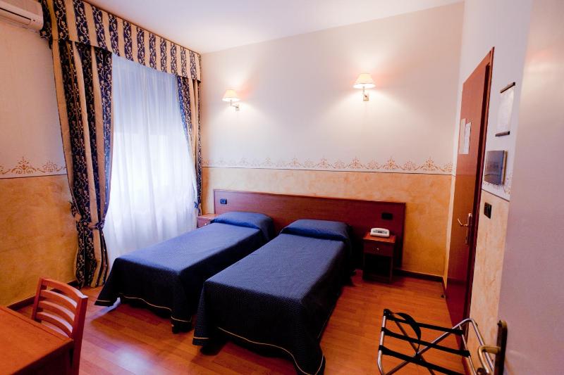 Double or Twin Room image 1