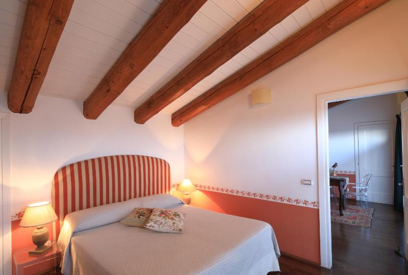 Junior Suite with Terrace image 3