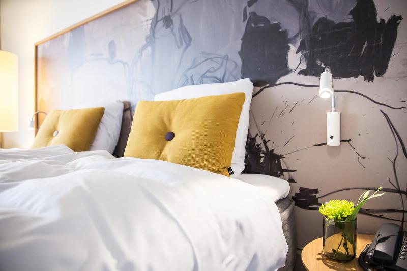 Standard Room image 3