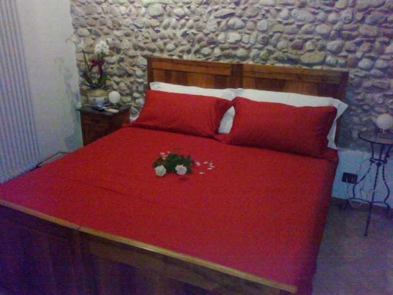 Double Room image 4