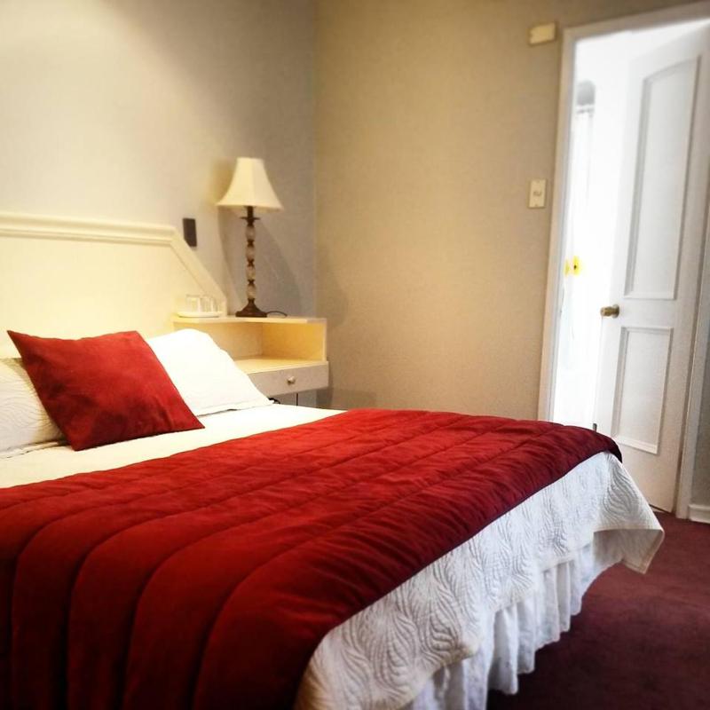 Superior Triple Room image 1