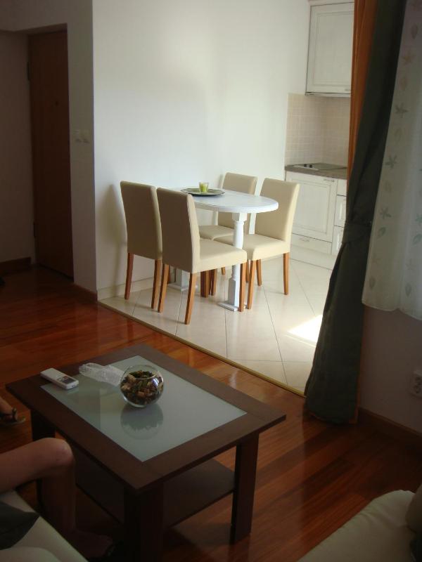 Apartments Holiday - image 9