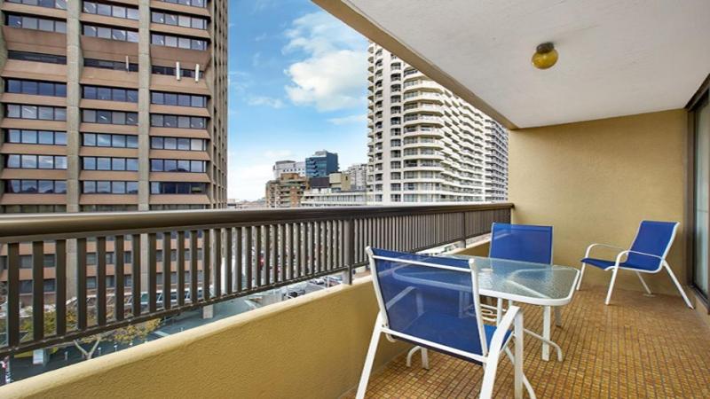 Studio Apartment image 2