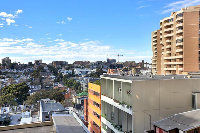 Studio Apartment image 4