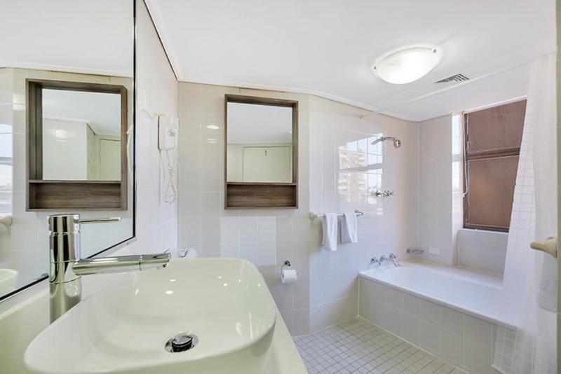 Studio Apartment image 2