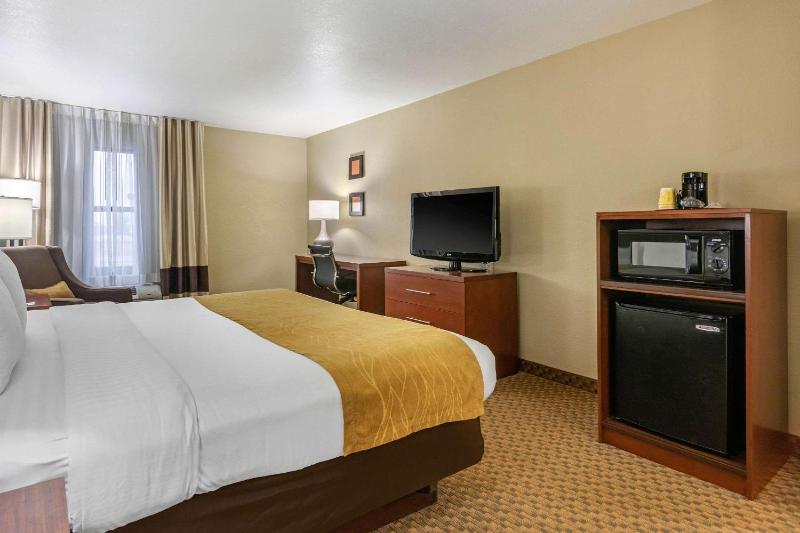 King Room image 3
