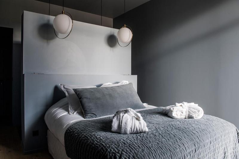 Superior Double Room image 3