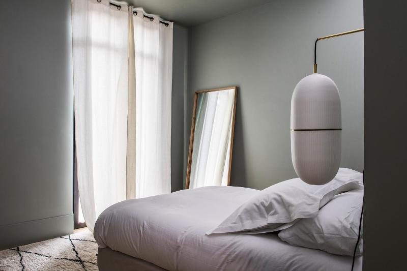 Deluxe Room image 1