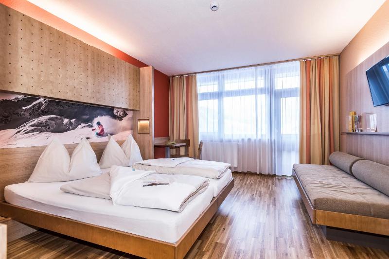 Double Room  (Flexible Rate) image 4