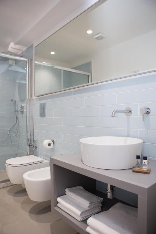 Suite with City View image 2