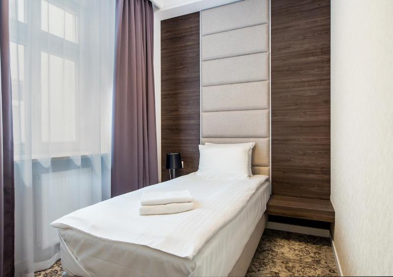 Comfort Triple Room image 4