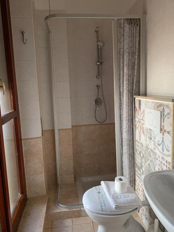 Family Room image 3