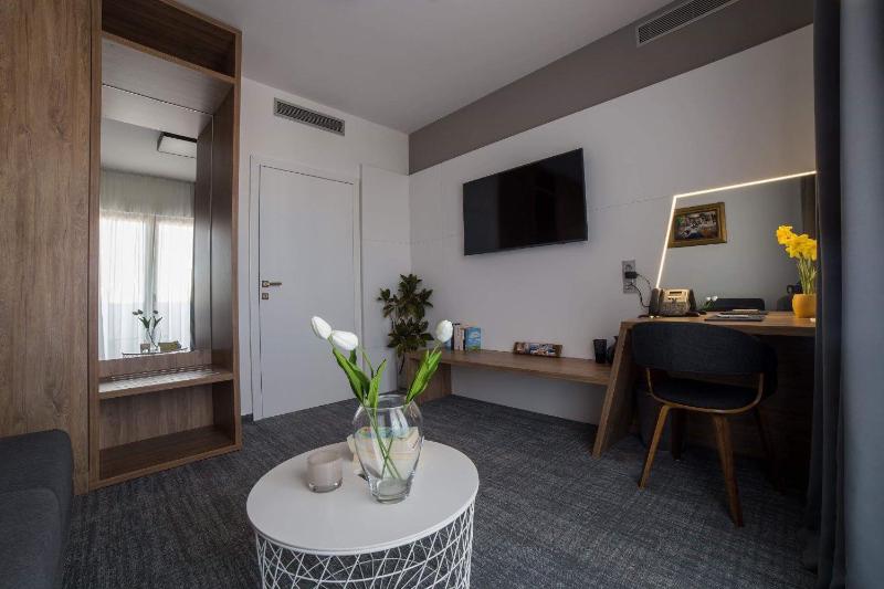 Junior Suite image 4