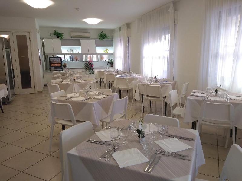 Hotel La Bella Vita - image 34