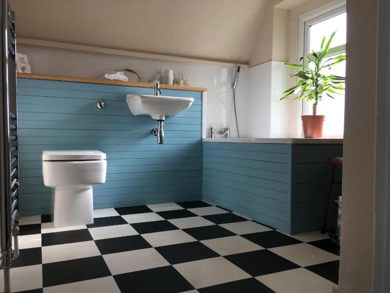 Double Room with Private Bathroom image 3