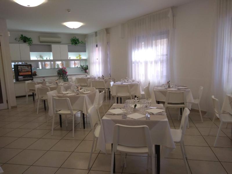 Hotel La Bella Vita - image 23