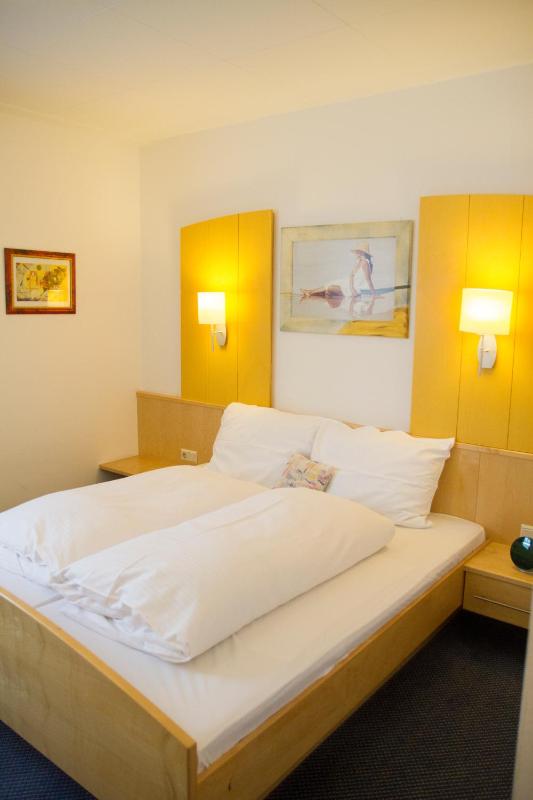 Double or Twin Room image 1