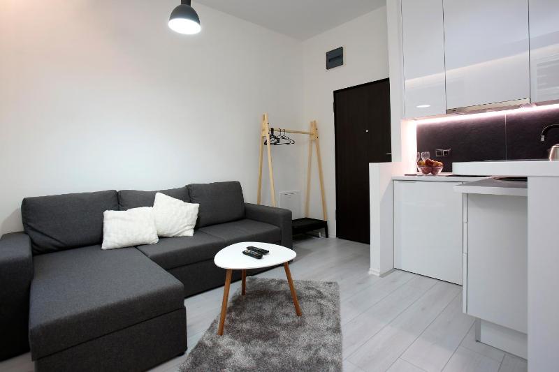 Studio Apartment - First Floor image 2
