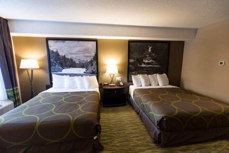 Super 8 Canmore - image 28