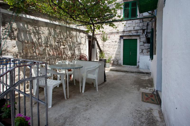 Dalmatian House - image 6