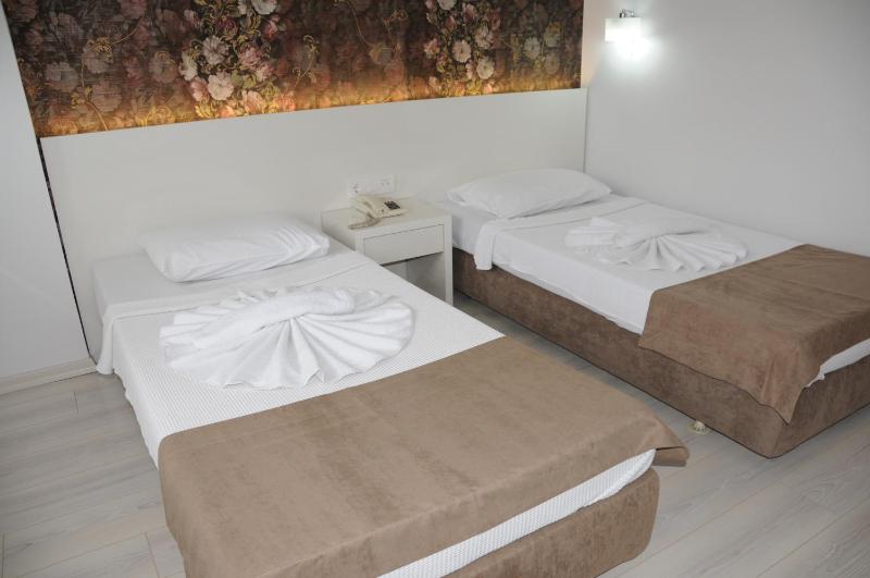 Standard Single Room image 2
