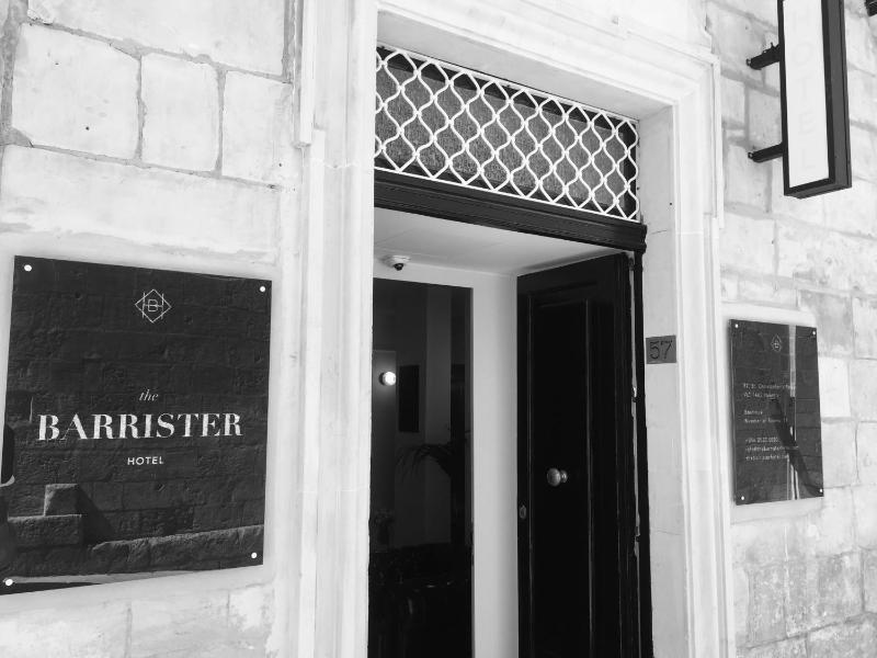 The Barrister - image 15