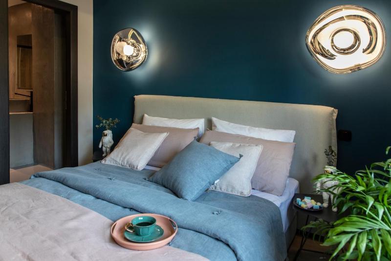 14 Reasons Why Hotel Athens - image 15