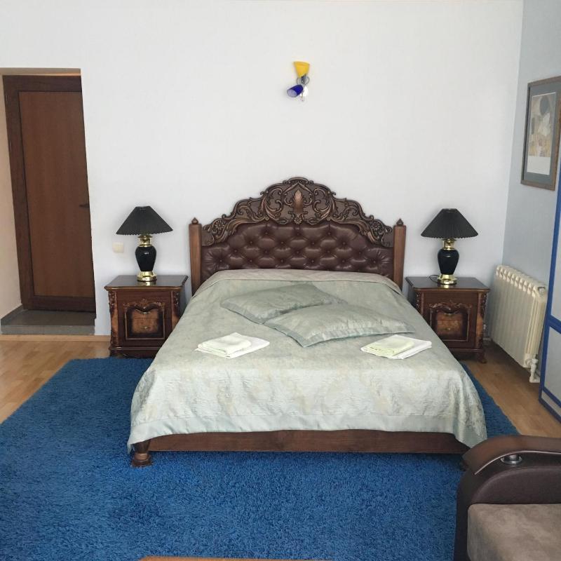 Junior Suite with Balcony image 4