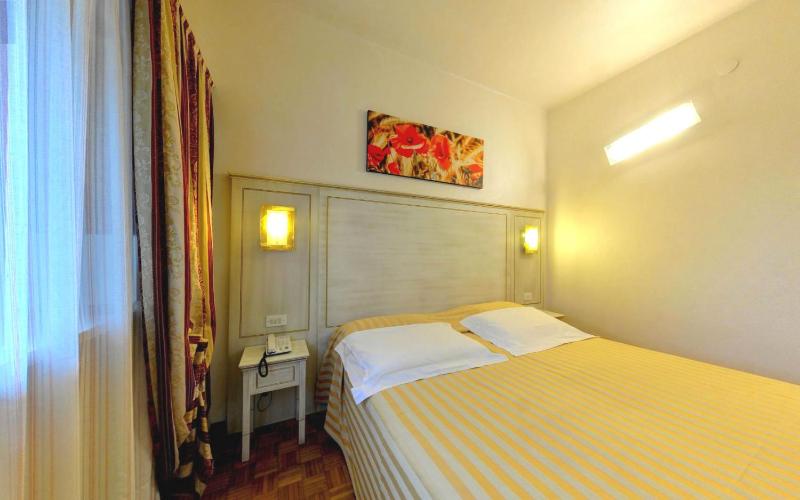 Comfort Single Room image 3