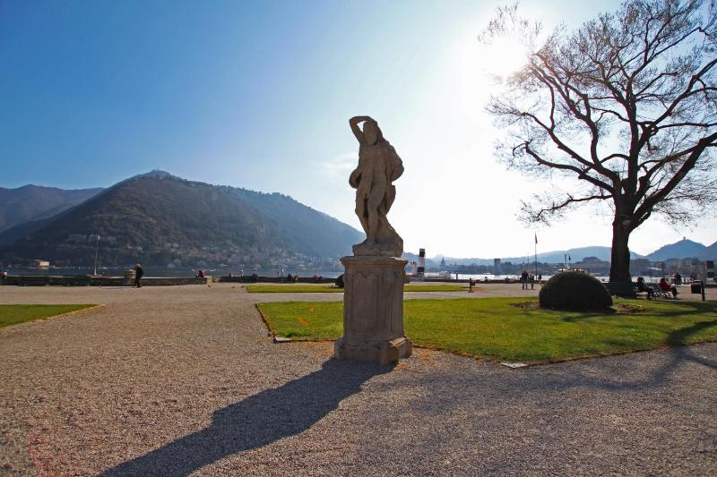 Ancient Courtyard Bonanomi in Como Historic Centre - image 14