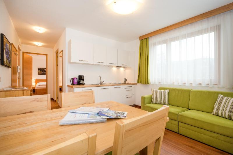 Small One Bedroom Apartment  image 3