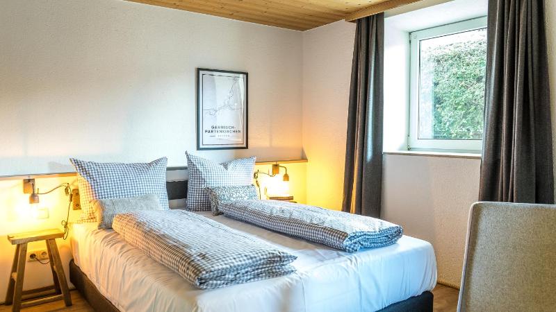 Double Room with Garden View image 4