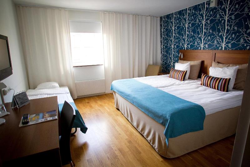 Superior Double or Twin Room image 3