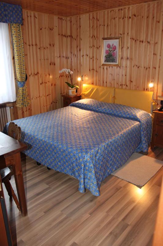 Double or Twin Room image 2